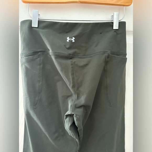 Under armour dark green fitted leggings size medium 26” inseam - Picture 4 of 12